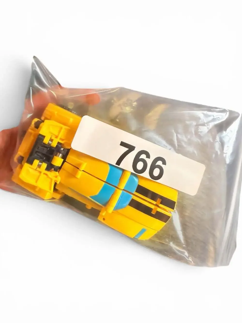 Transformers Cyberverse Sting Shot Bumblebee 1-Step Changer Action Figure
